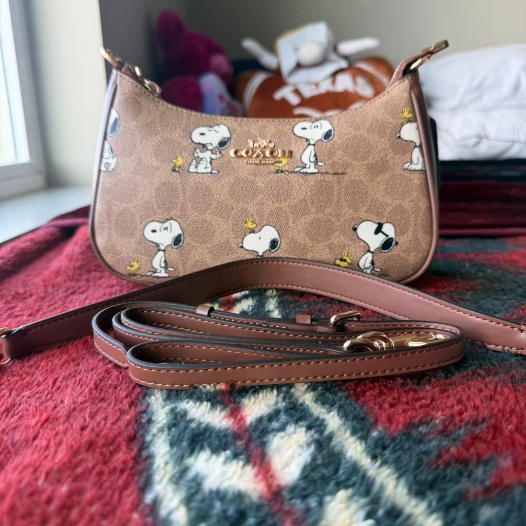 Coach x Peanuts Teri Shoulder Bag in Signature Canvas with Snoopy Print NWT
