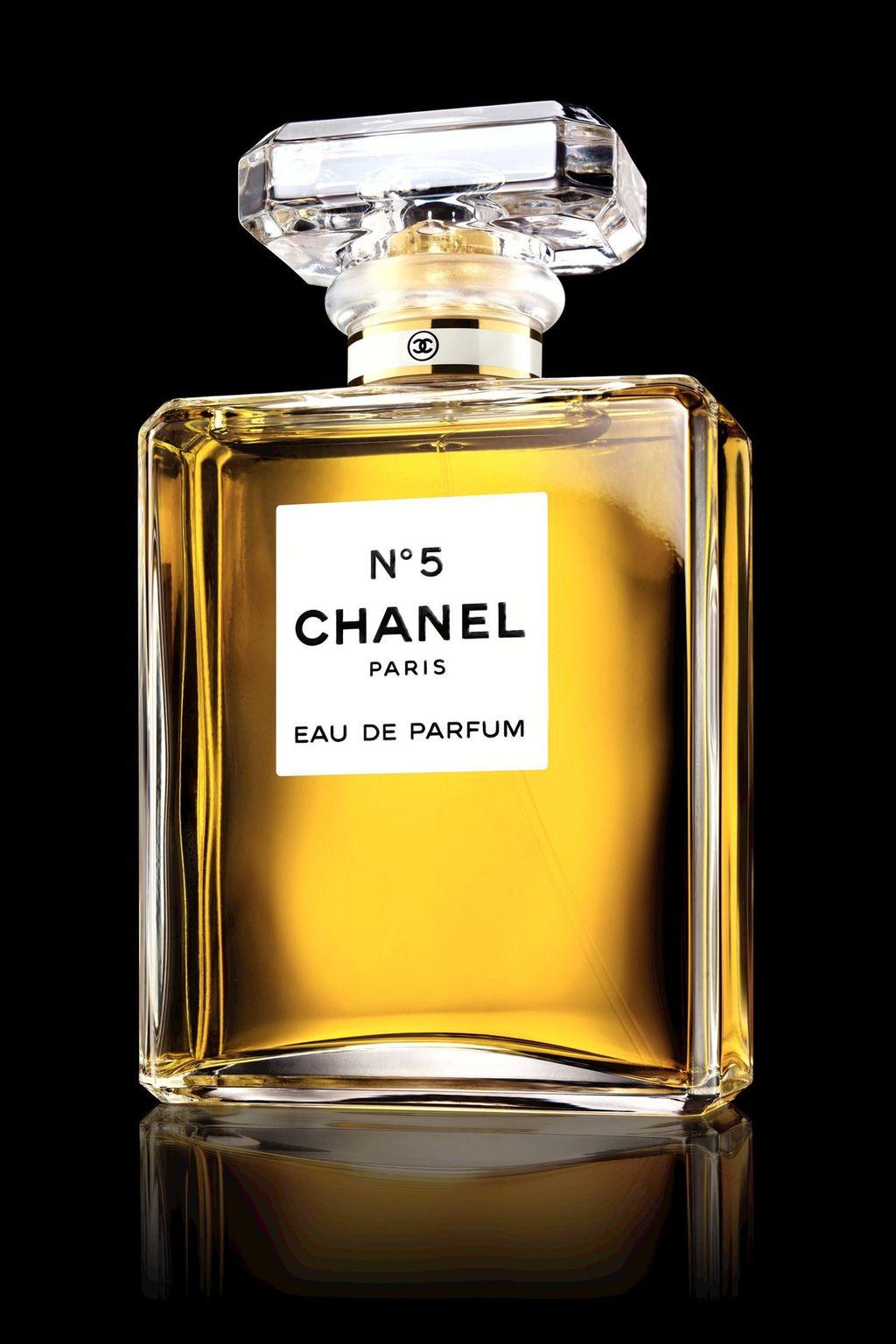 CHANEL N°5 Eau de Parfum Spray for Women 3.4 oz / 100ml – Iconic Luxury Fragrance